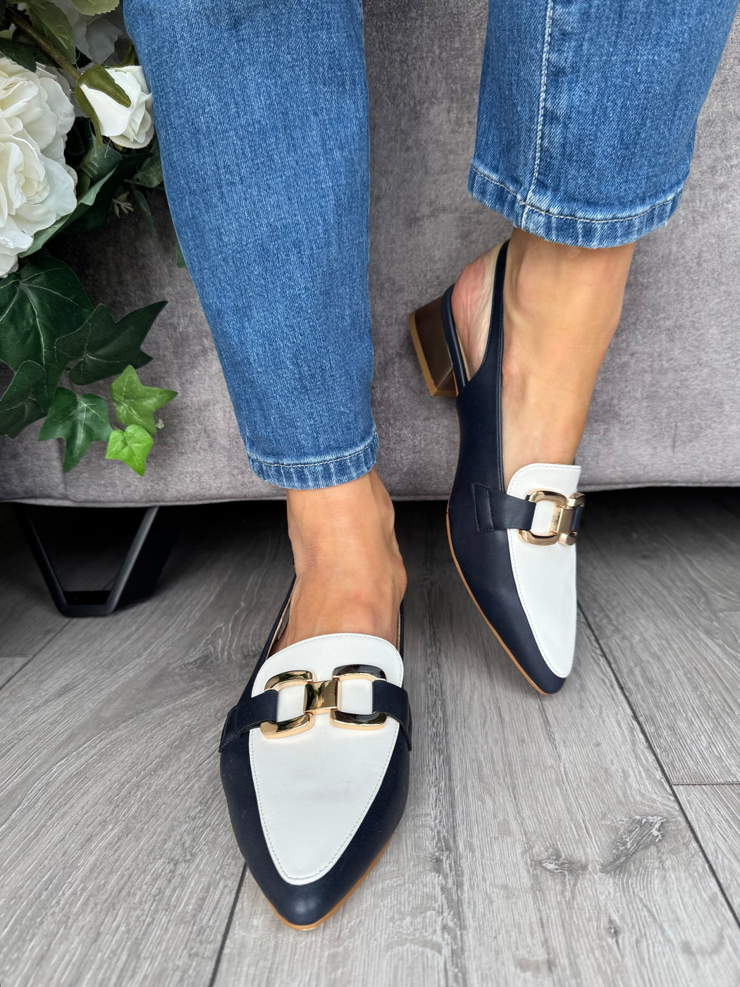 Garford sapphire slingback