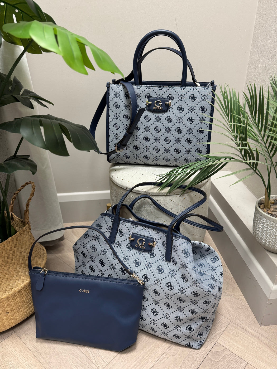 Guess neda jacquard tote bag jp965424