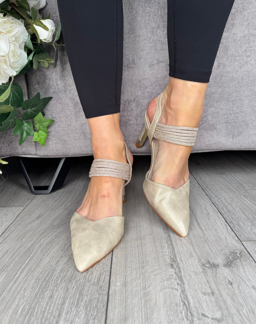 Wishaw Gold Sparkle heel