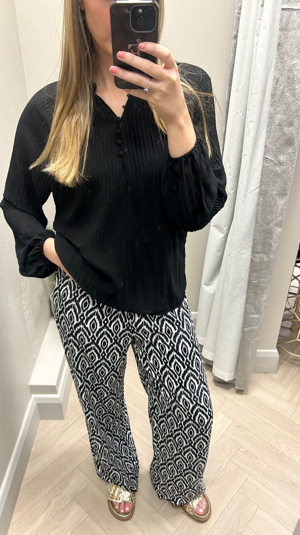 Solar black blouse