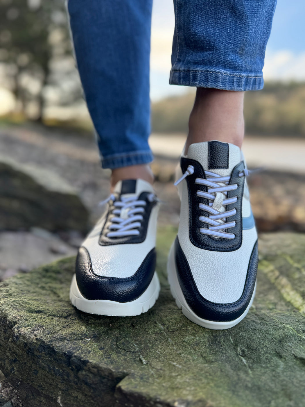 Akan one cobalt sneaker