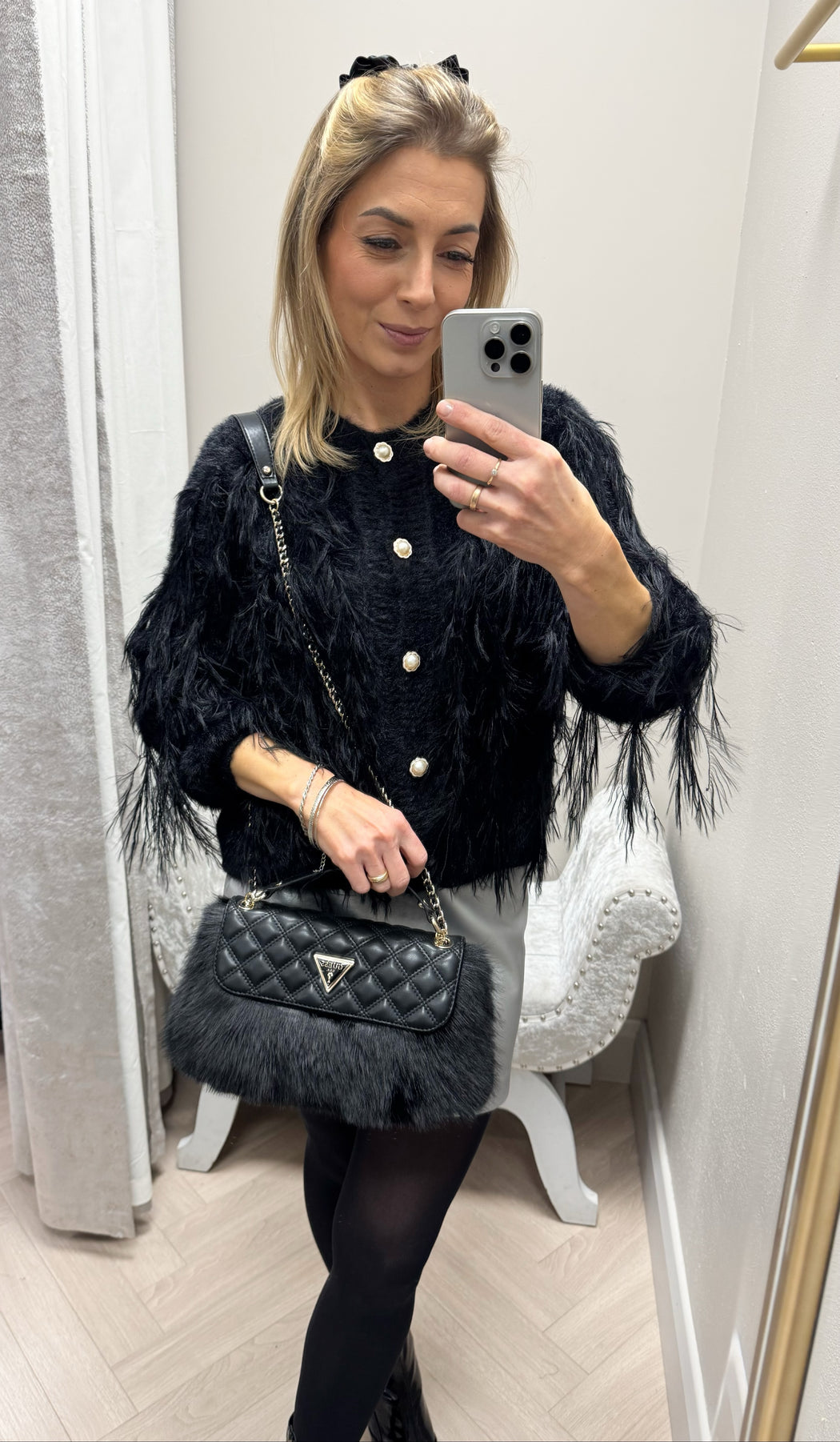 Guess black lise flap over faux fur convertible shoulder / crossbody