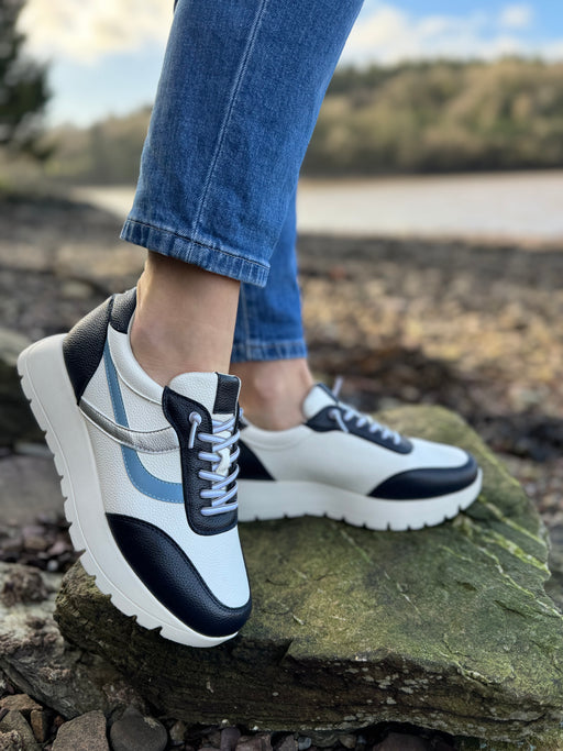 Akan one cobalt sneaker