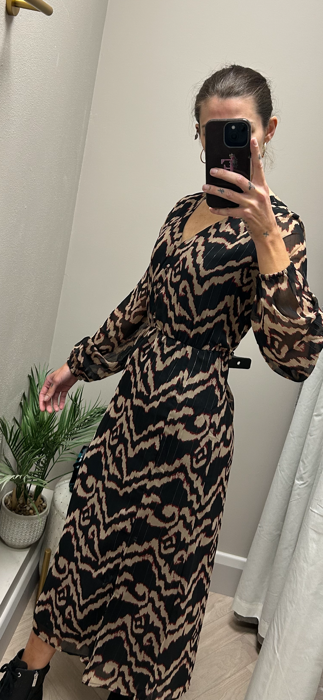 Kourtney midi dress