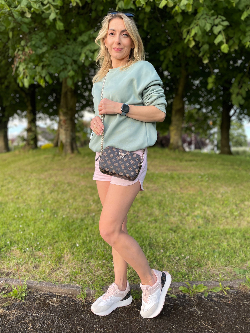 PT787914 Mocha logo noelle crossbody