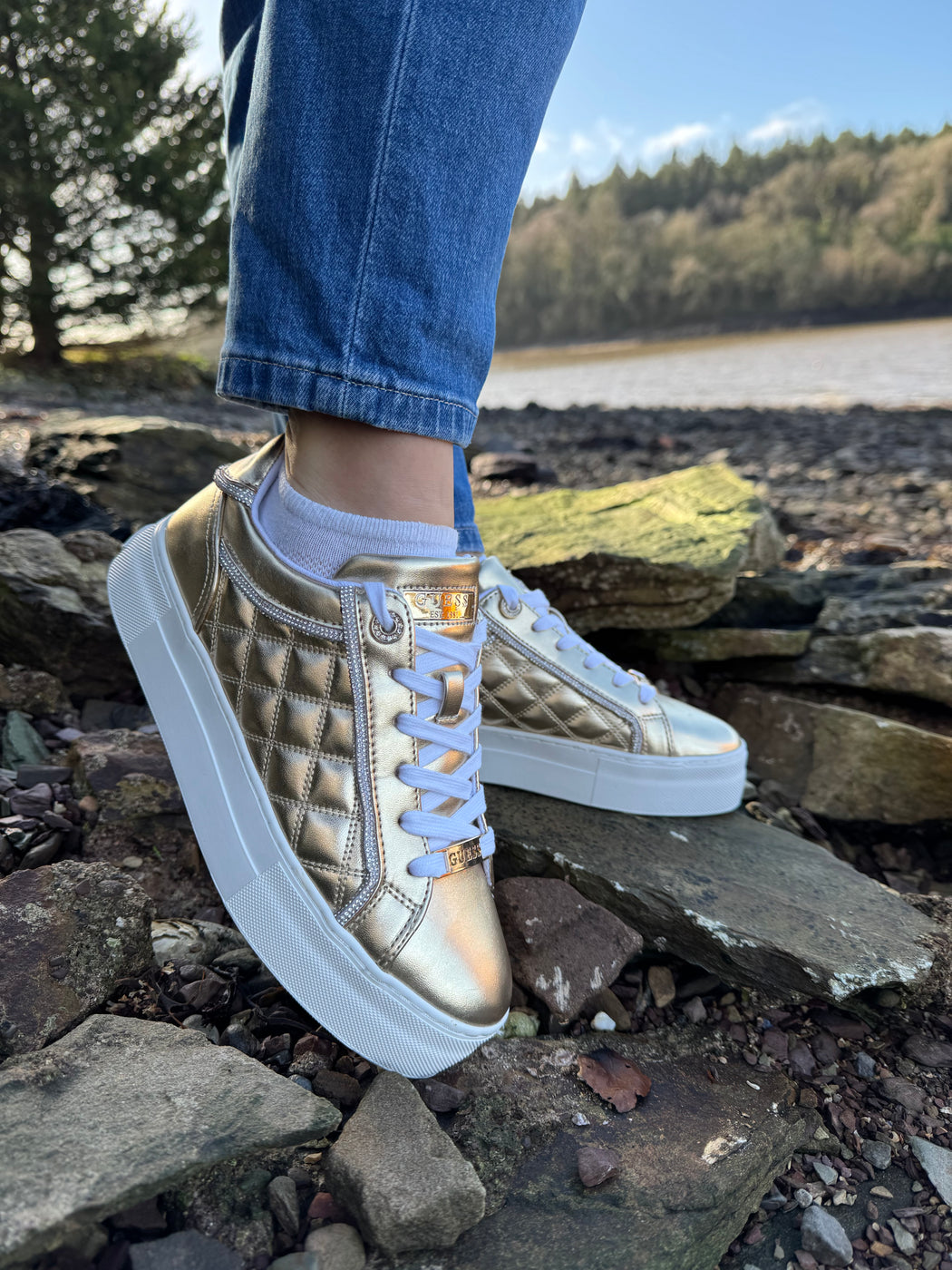 Guess gold quilted sneaker flpgraeke12