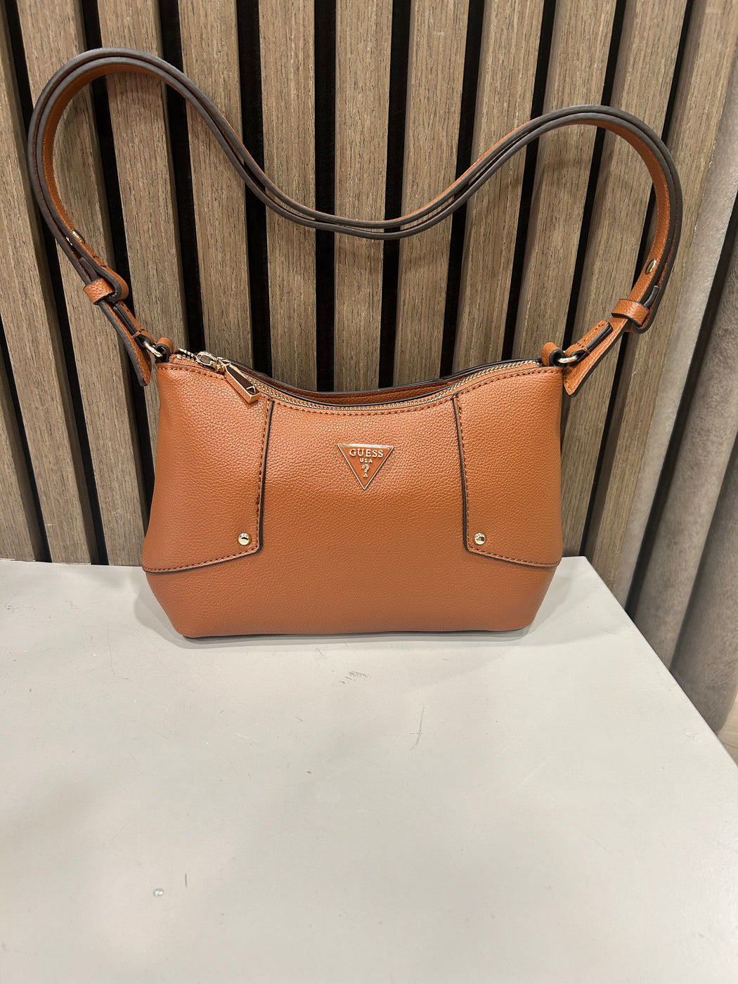 Guess cognac Darcy bag bg991418