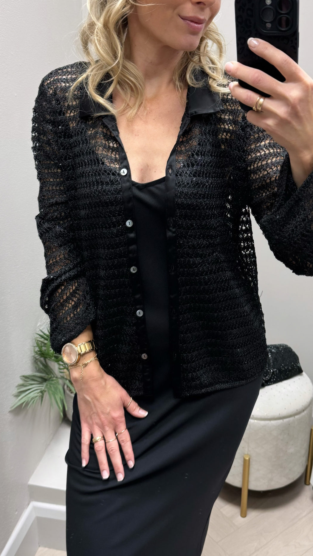 Guess button top bell sleeve