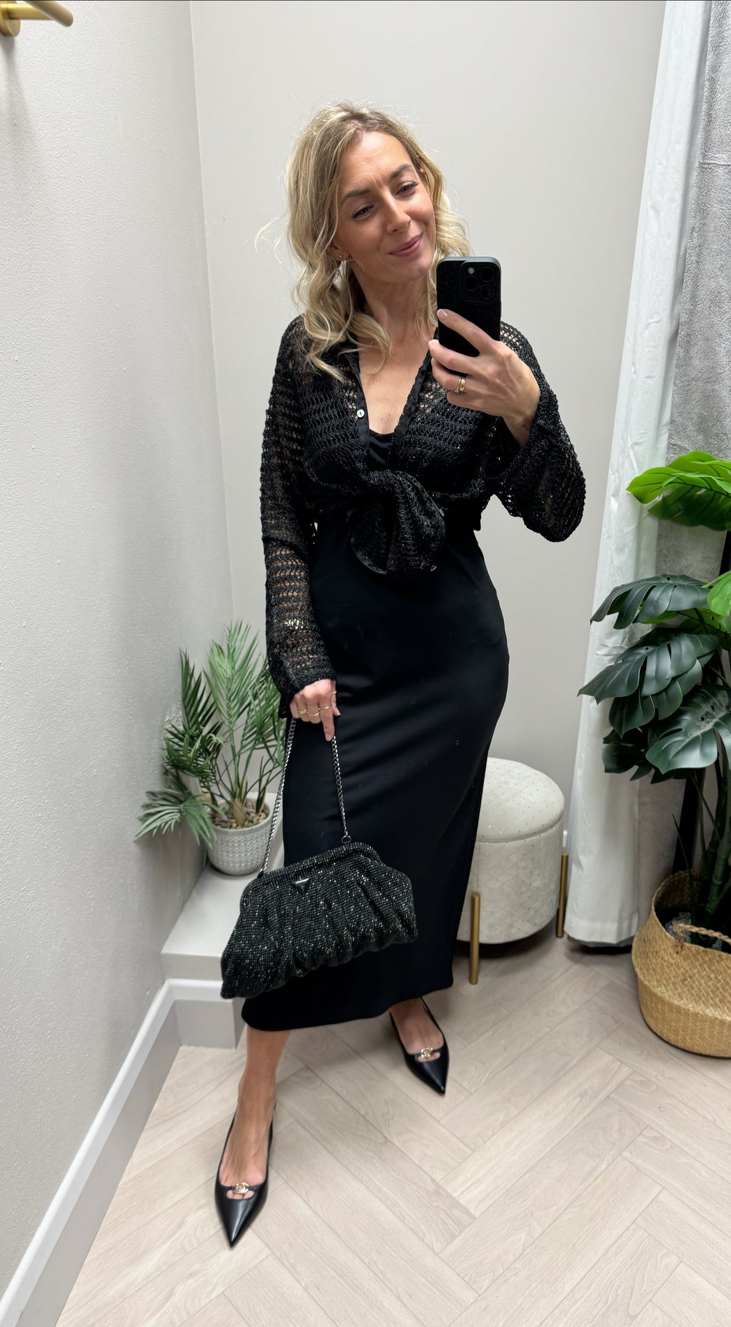 Guess button top bell sleeve