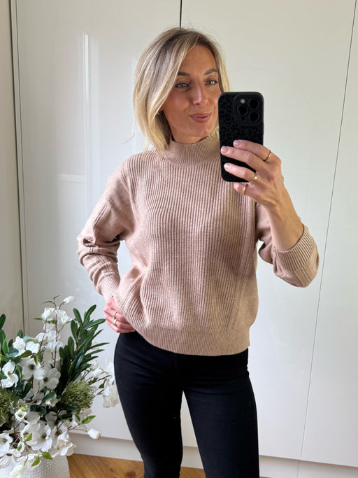 Anastacia beige knit