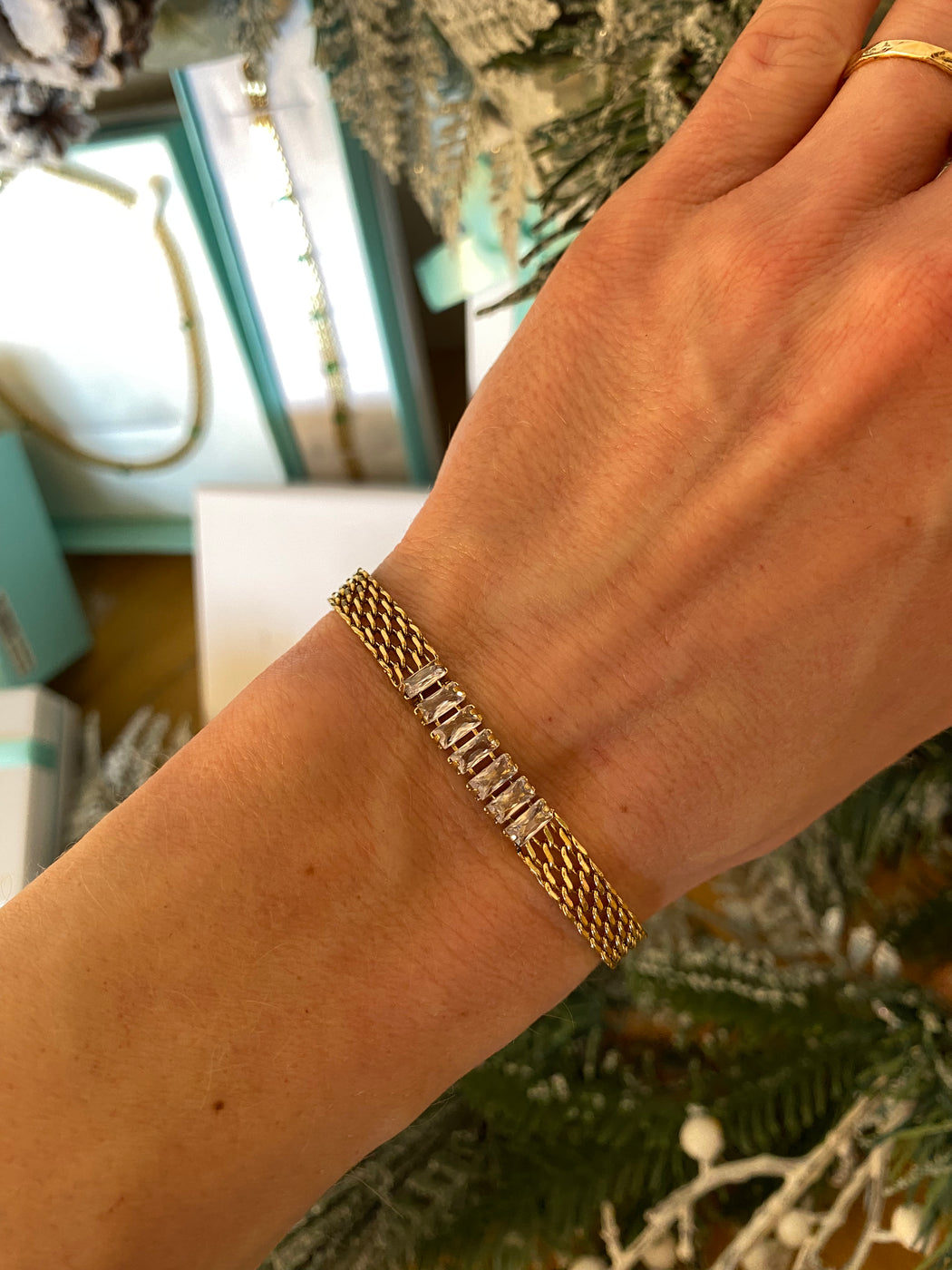 R460BSF CLEAR MESH BRACELET