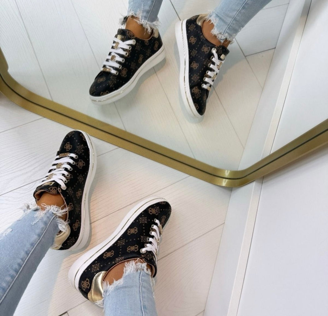 Guess logo sneaker