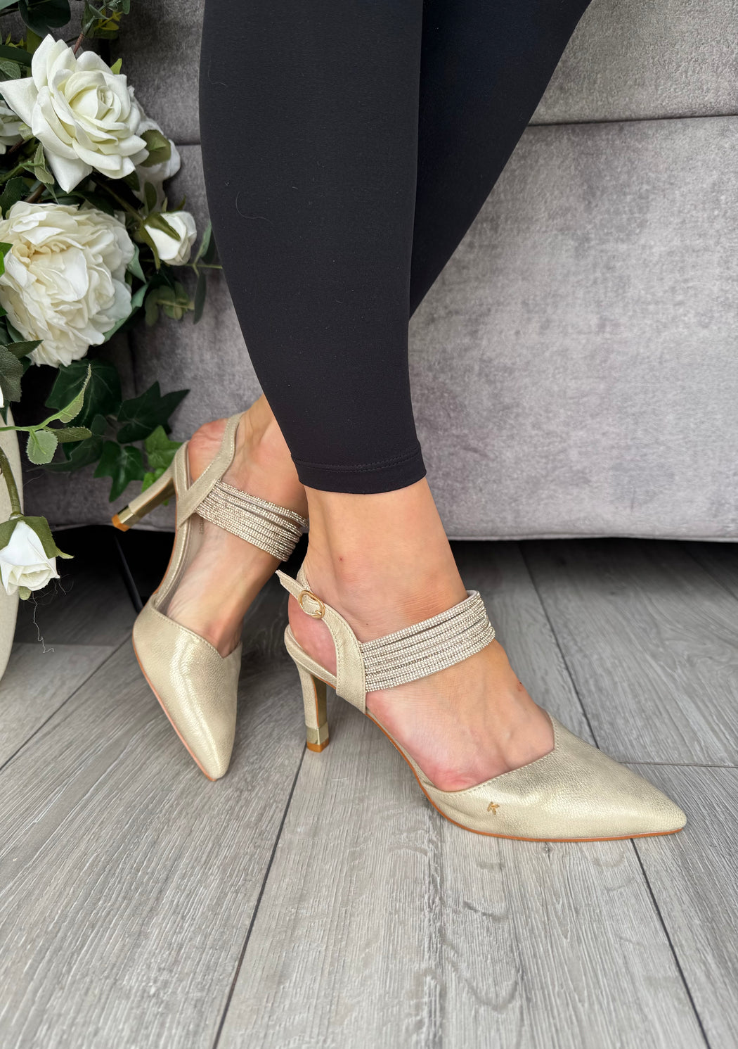 Wishaw Gold Sparkle heel