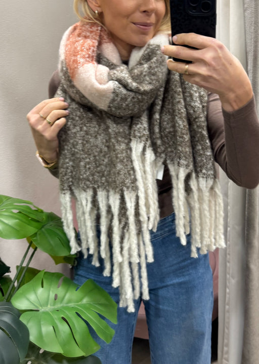 Magritte multi scarf