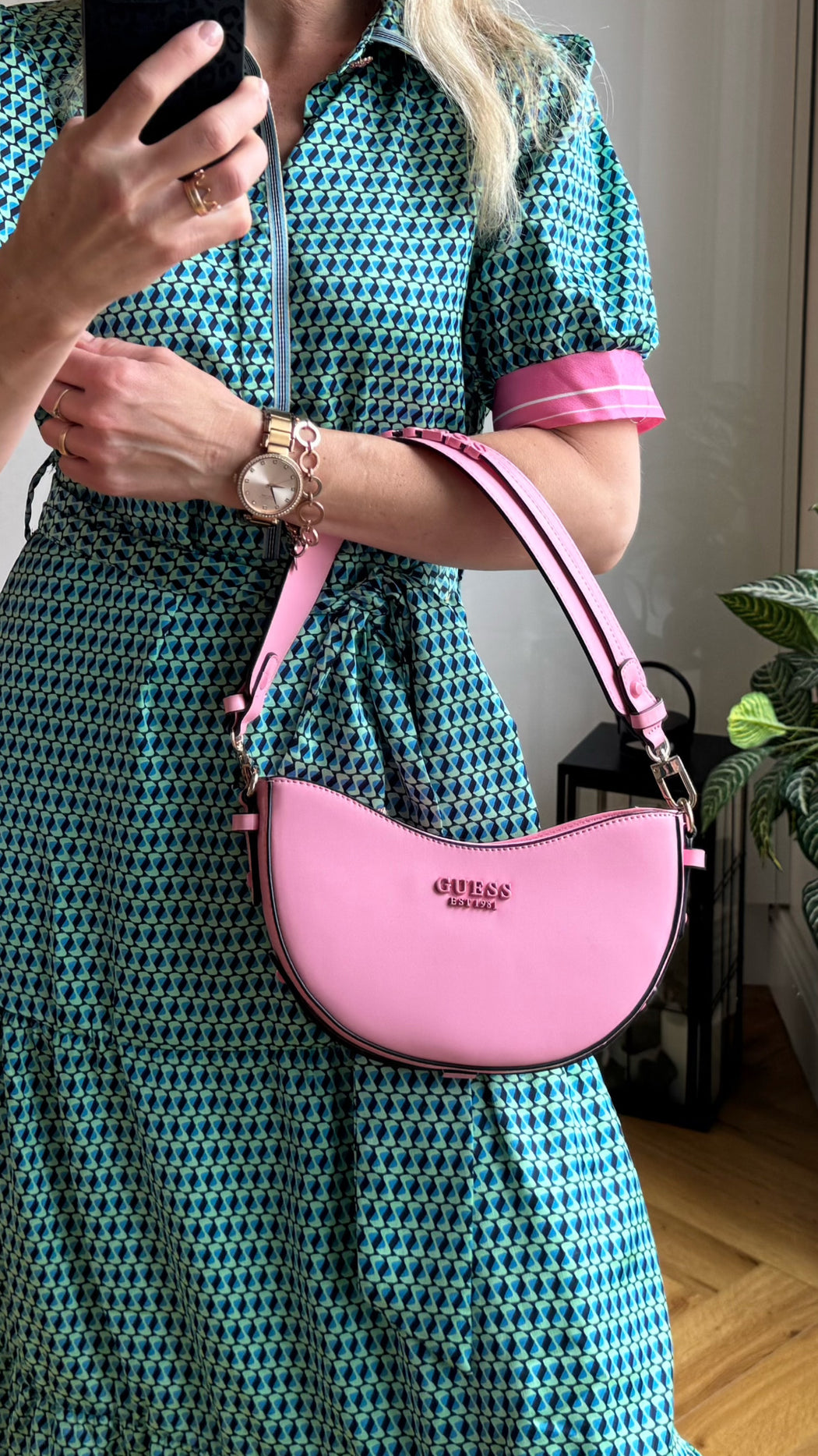 Guess sarita shoulder bag VG932718