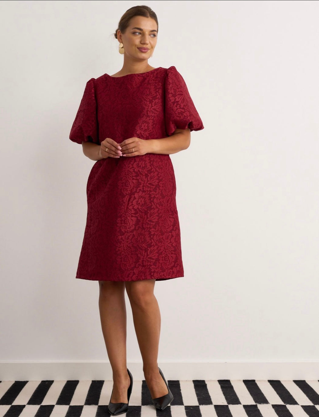 Breda wine puff sleeve lace dress