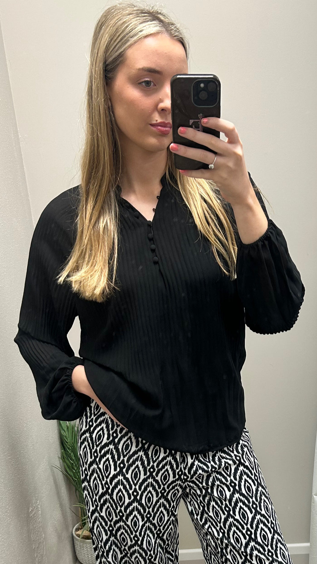 Solar black blouse