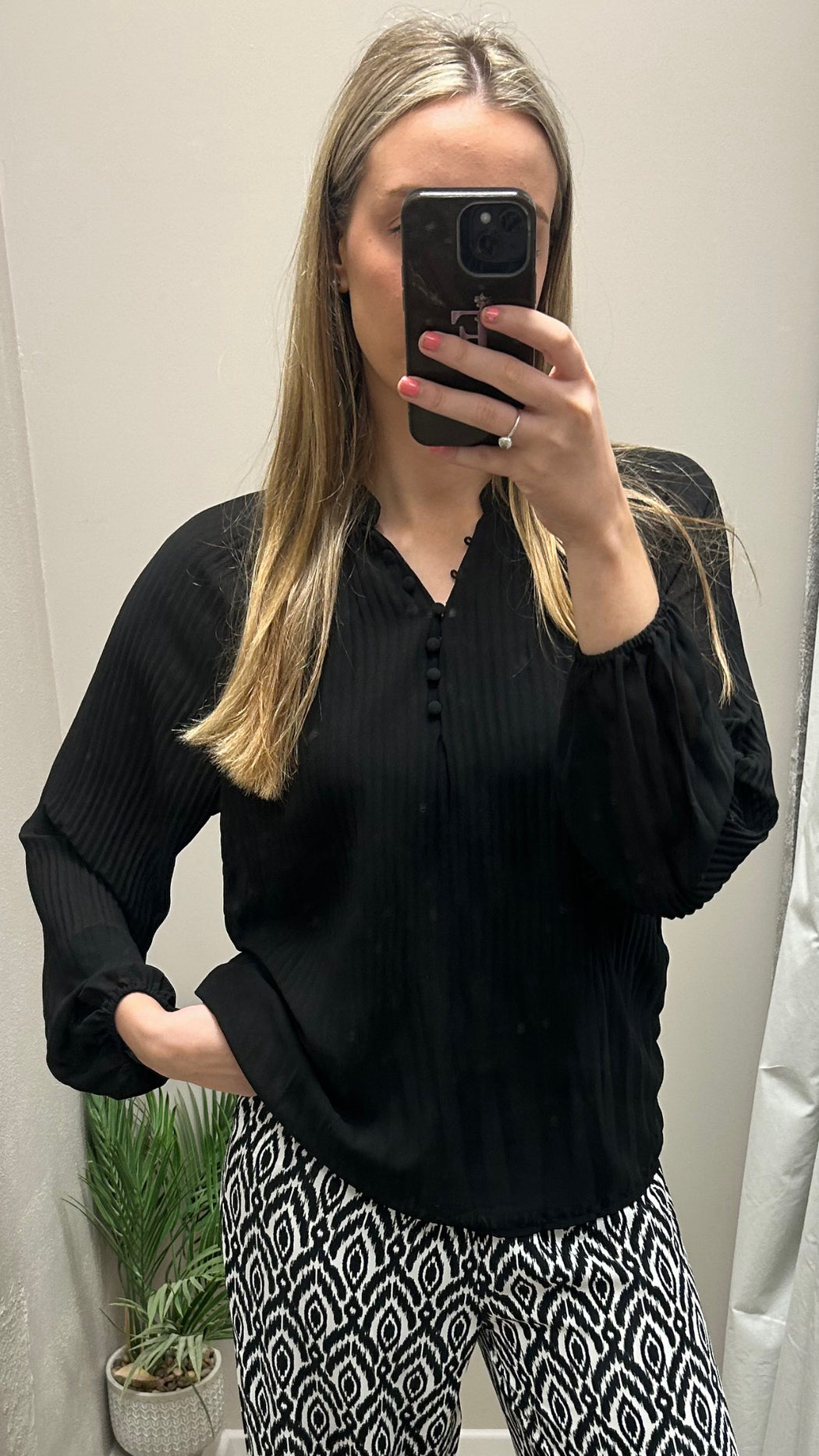 Solar black blouse