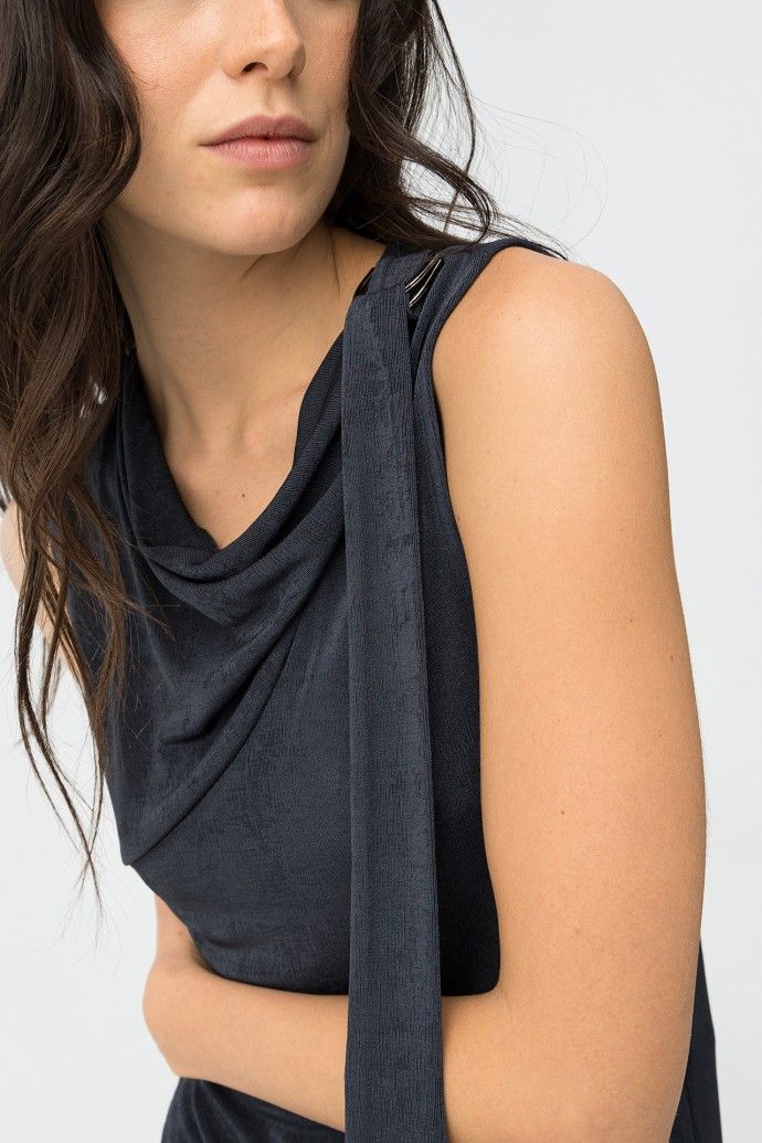 Waterly navy top