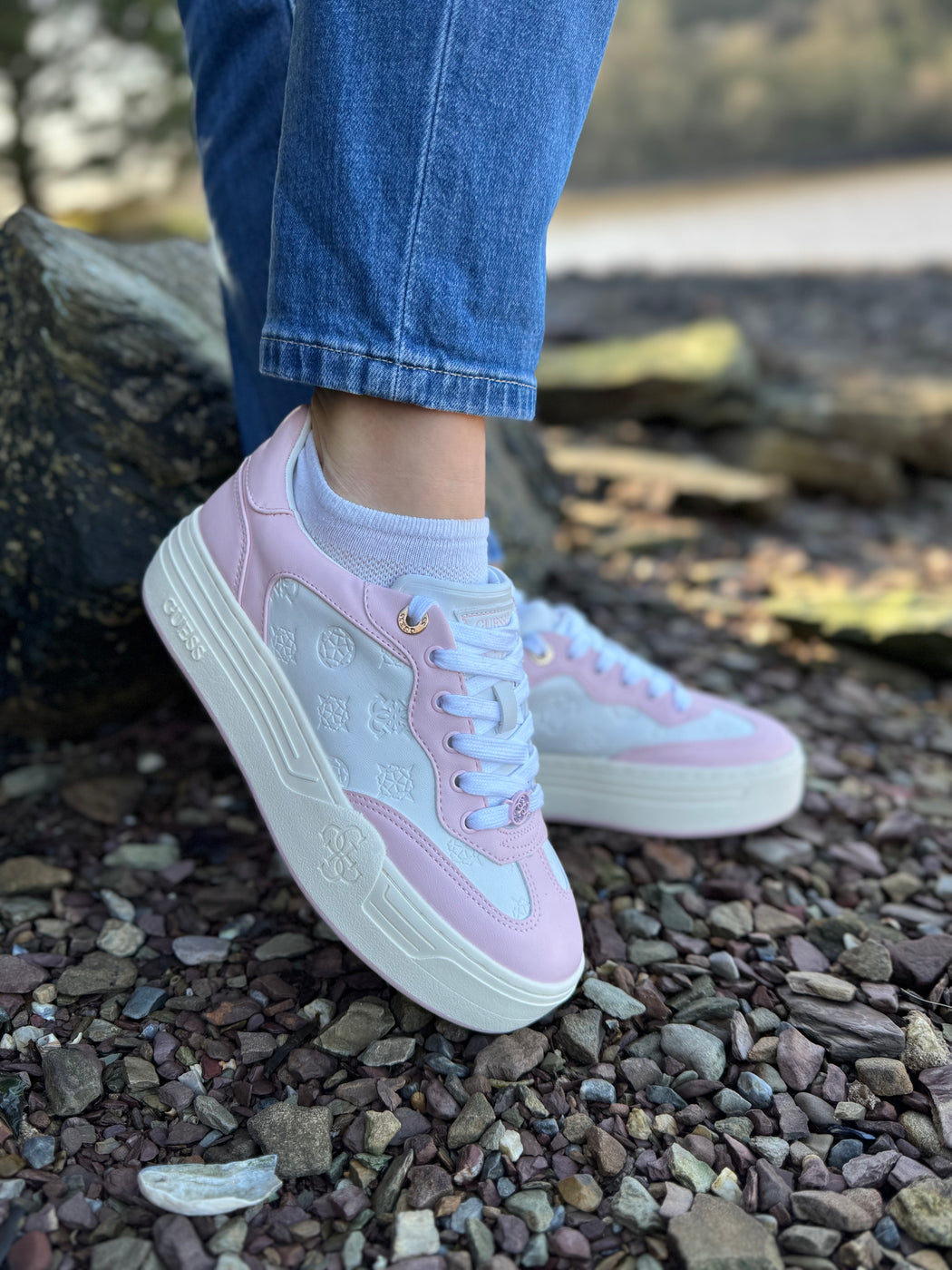 Pink guess sneakers flpswofal12