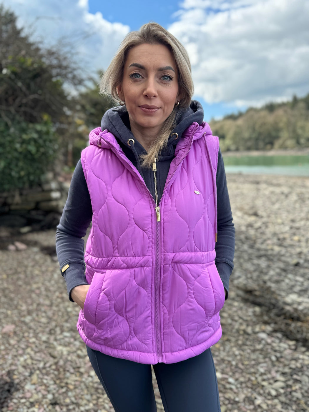 Denise quilted purple gilet