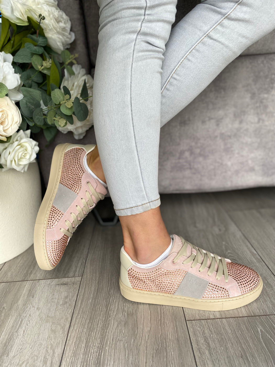 Guess pink diamanté sneaker flptodsue12