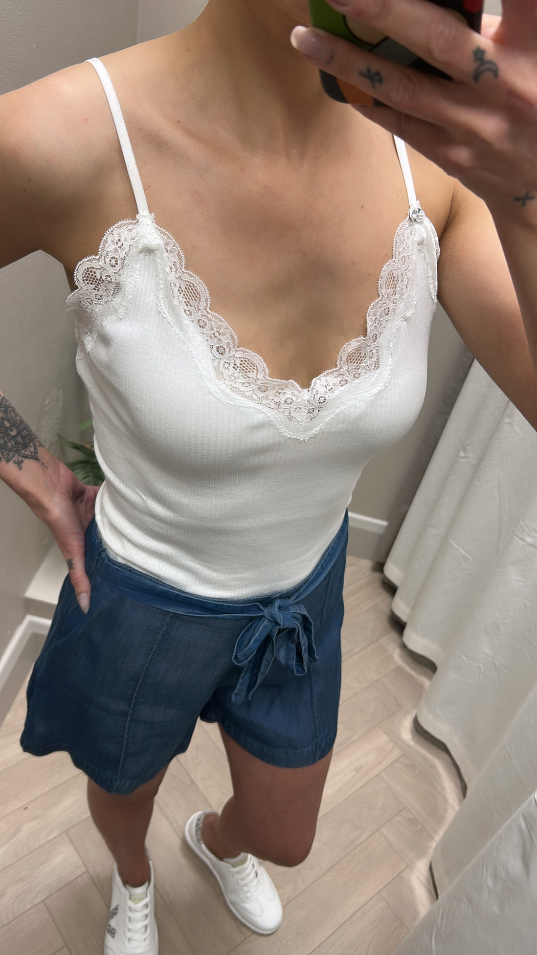 124101 WHITE SALSA LACE TOP WITH ADJUSTABLE STRAP