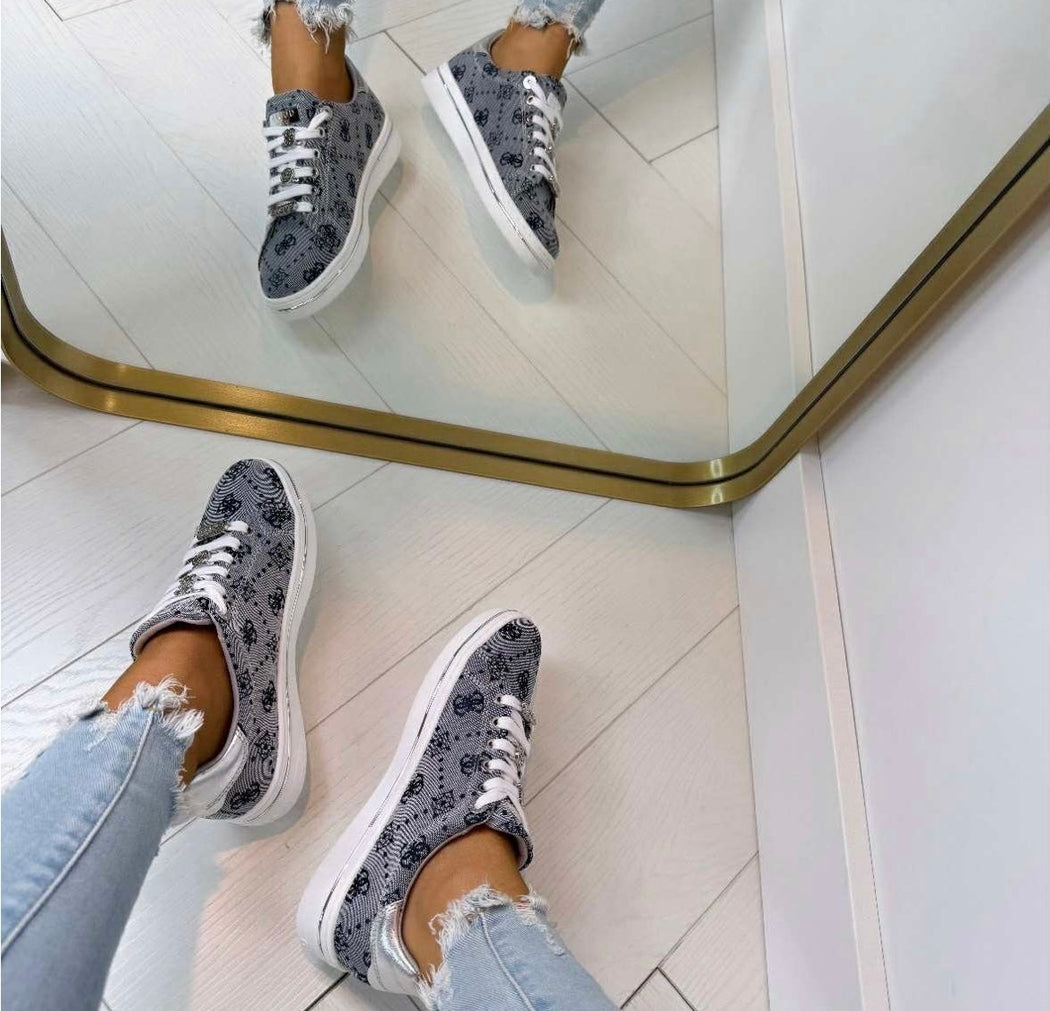 Guess navy silver logo sneaker flytss2fal12