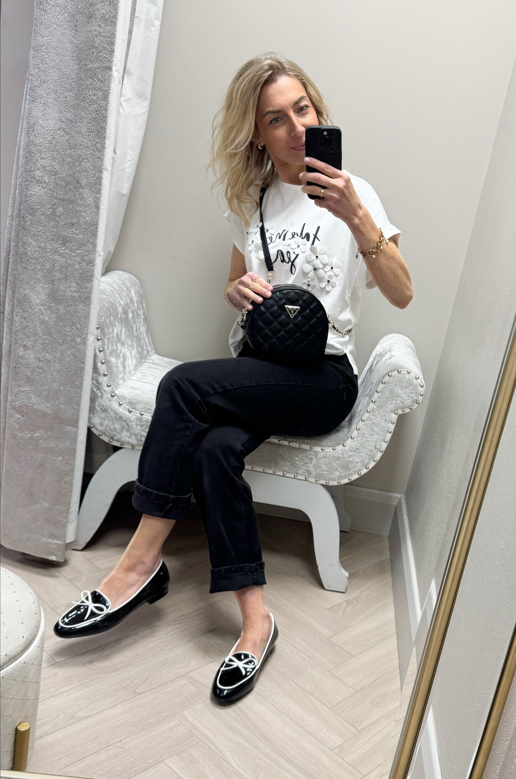 Black guess giully mini crossbody QG874870