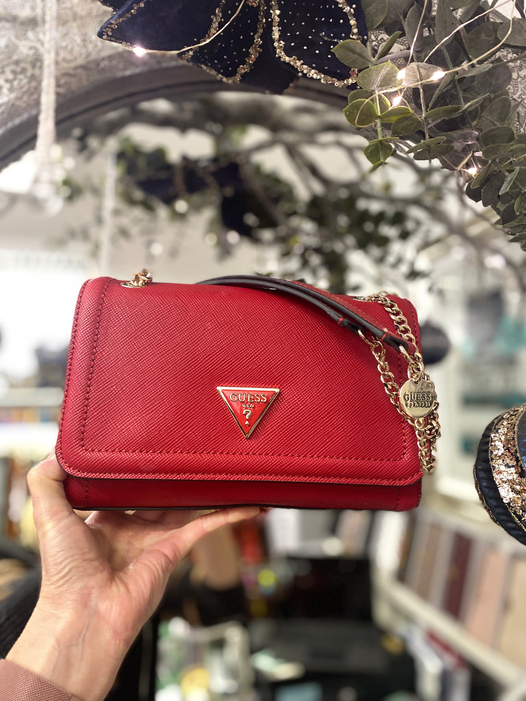 Zg797921 Guess red Noelle crossbody bag Therapy Boutique