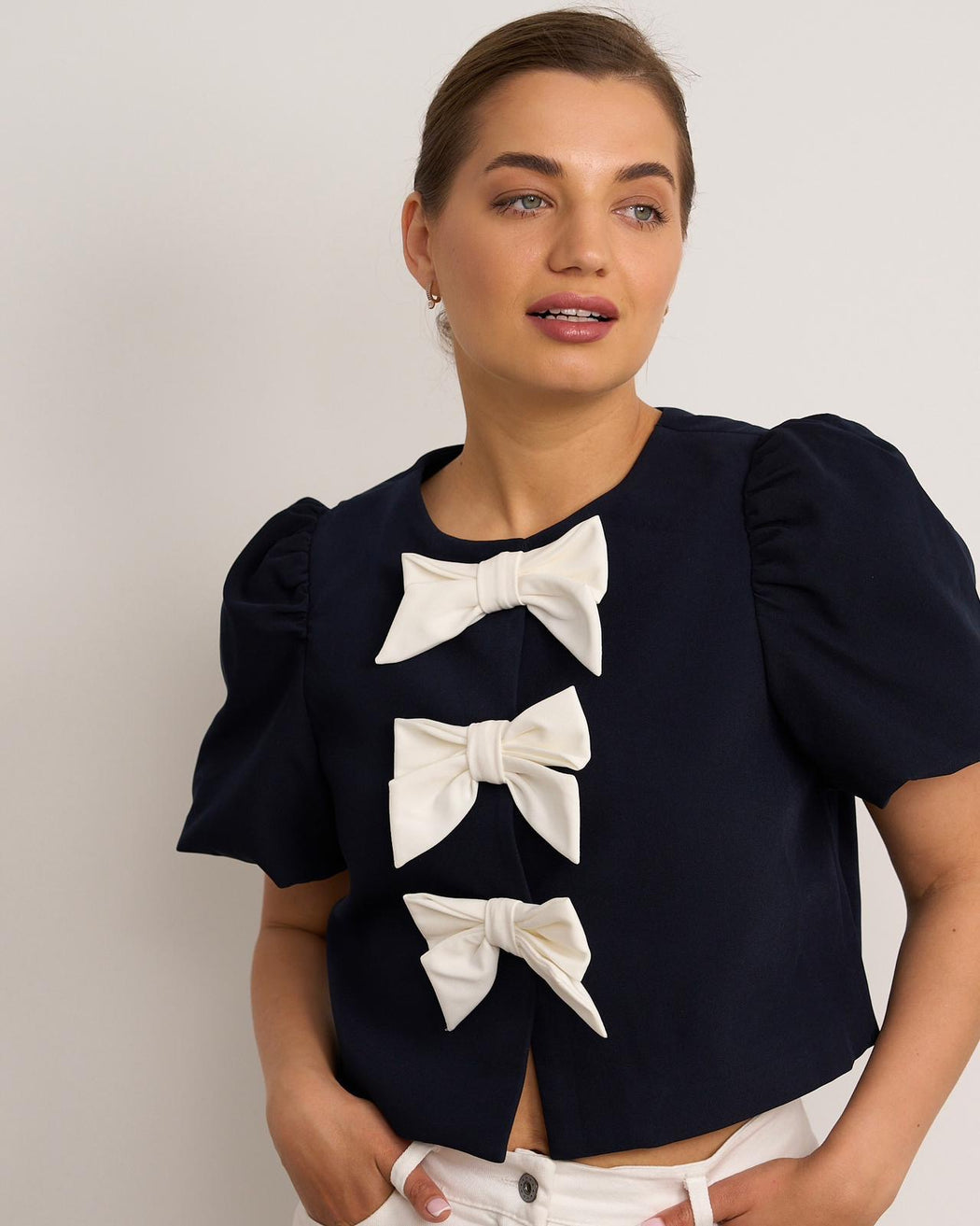 Saffron navy cream top