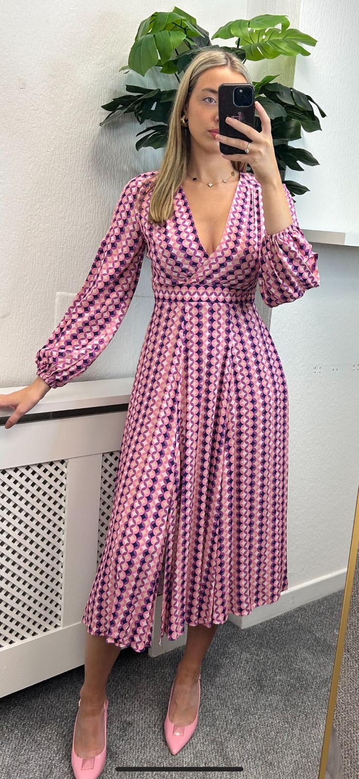 D9177 PINK FULL SKIRT WRAP DRESS