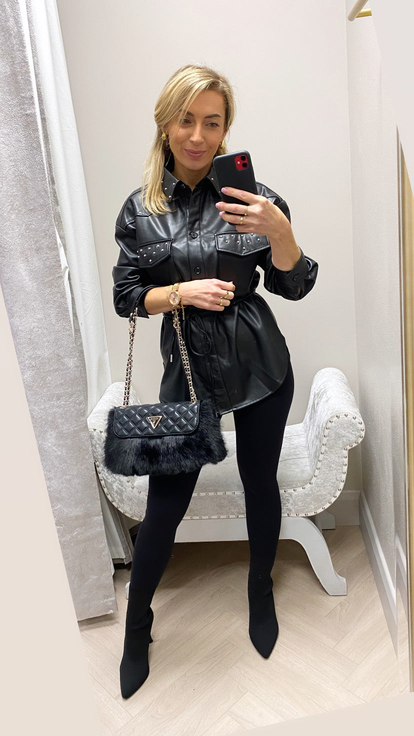 Guess black lise flap over faux fur convertible shoulder / crossbody