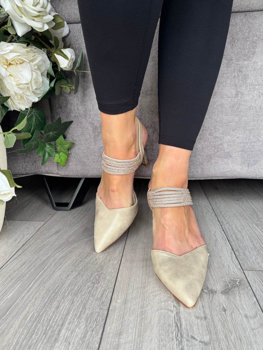 Wishaw Gold Sparkle heel