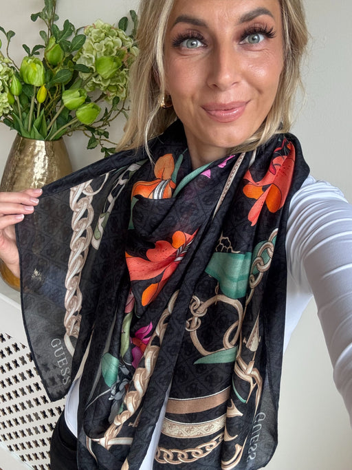 Guess black 4G logo floral kefiah shawl aw5346POL03-BLA