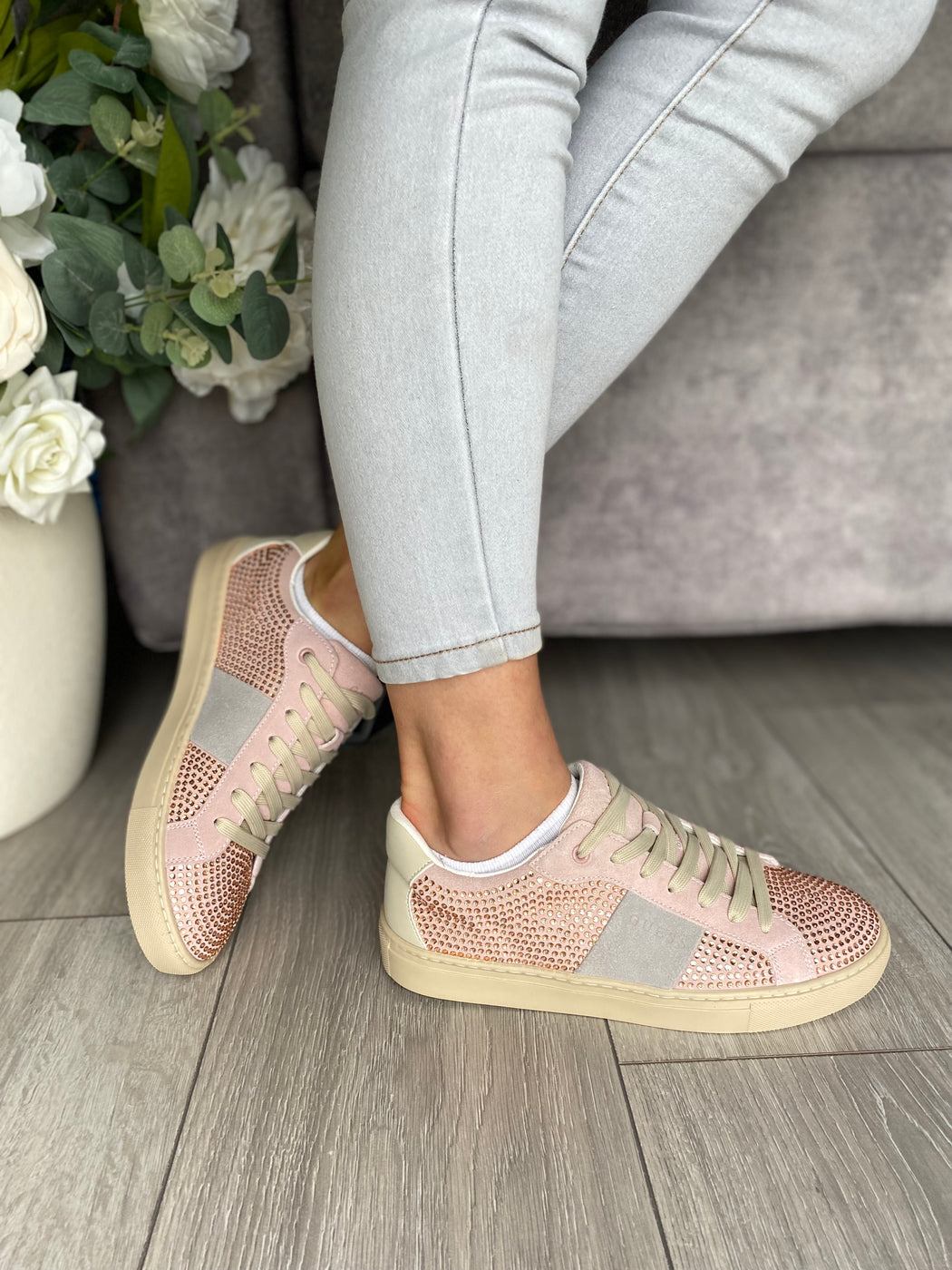 Guess pink diamanté sneaker flptodsue12