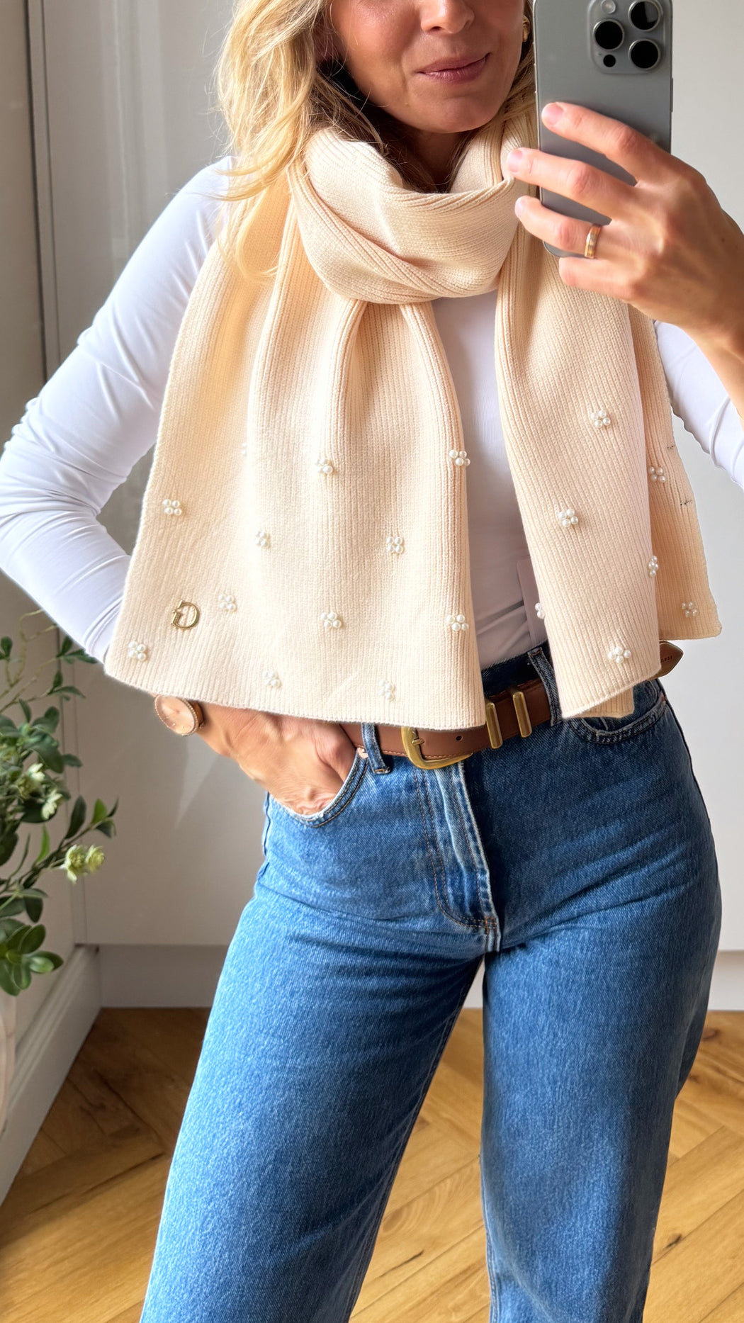 Guess cream pearl scarf AW5636VIS03 - OFF