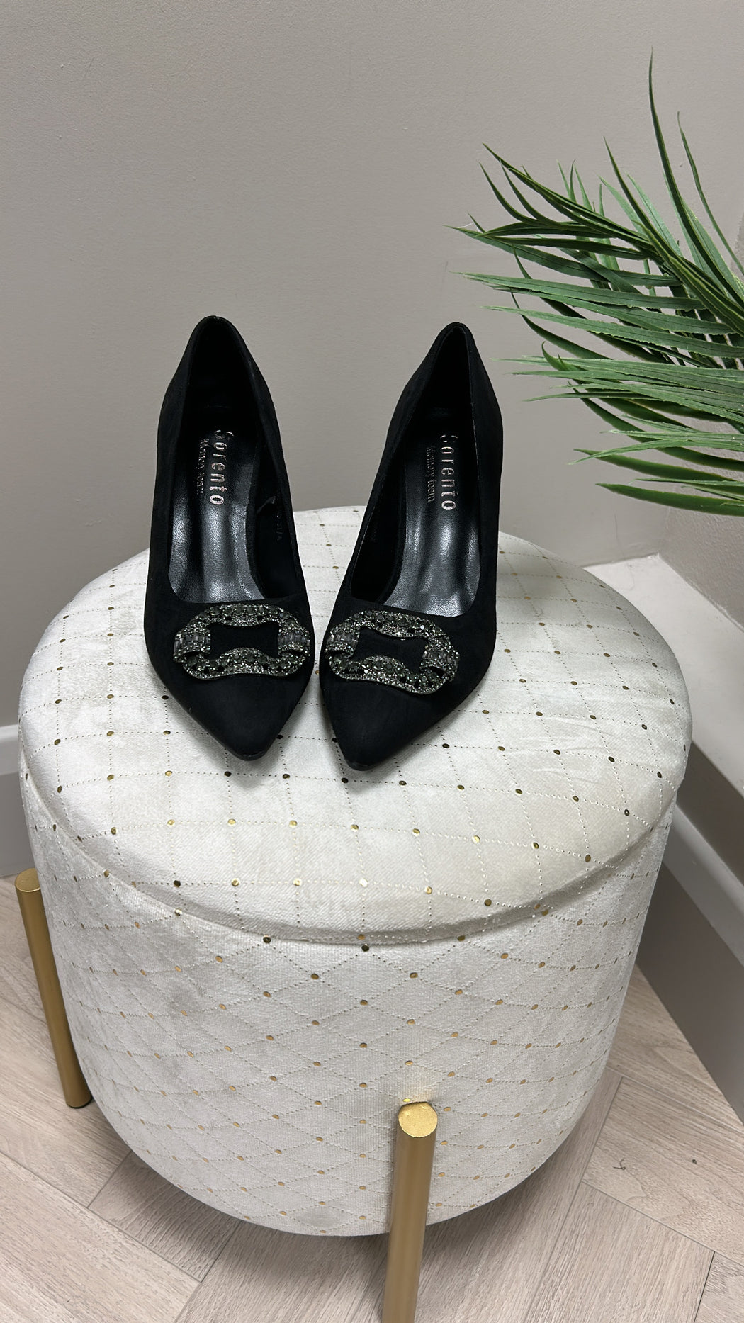 Woodland black