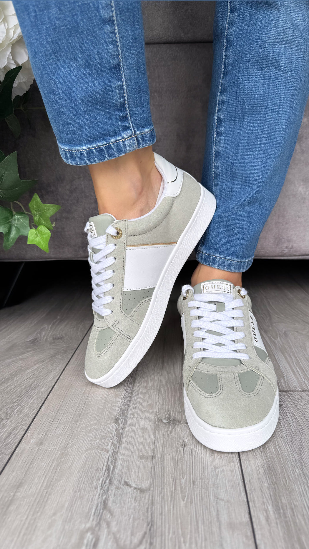 Guess green trainers FLJRO6SUe12