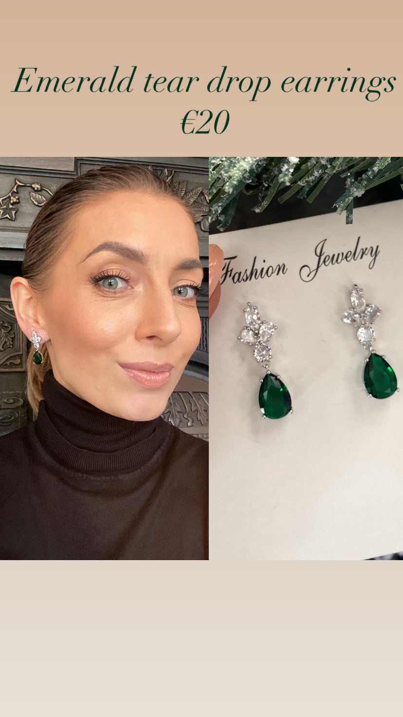 Emerald tear drop earrings