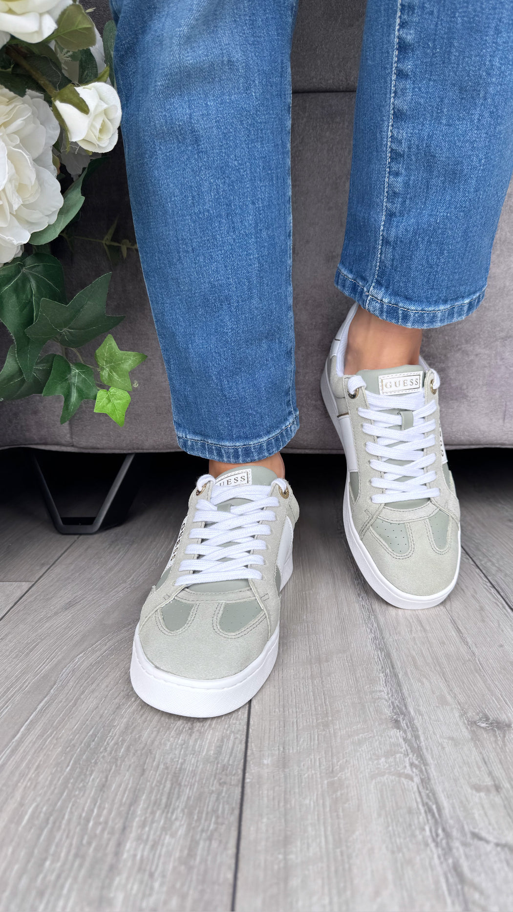 Guess green trainers FLJRO6SUe12