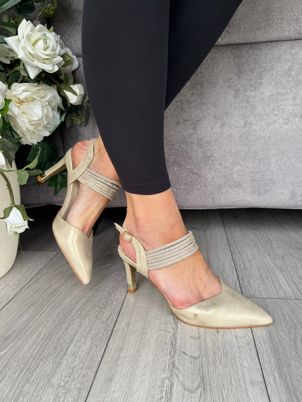 Wishaw Gold Sparkle heel