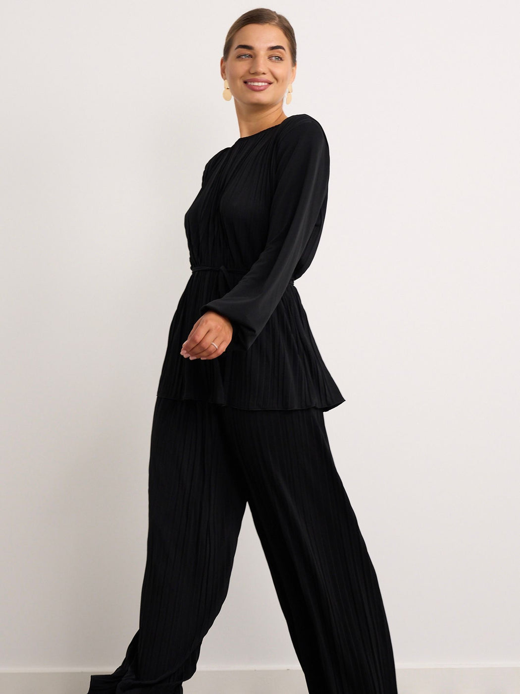 Black pleated co ord set