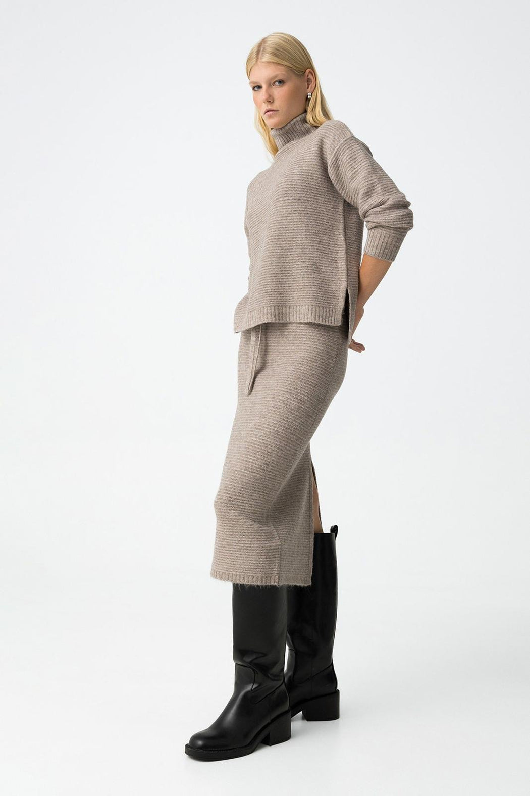 Muffin beige knit skirt
