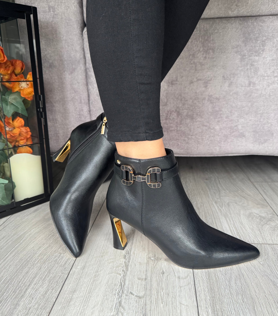 Thorgill schwarz boots