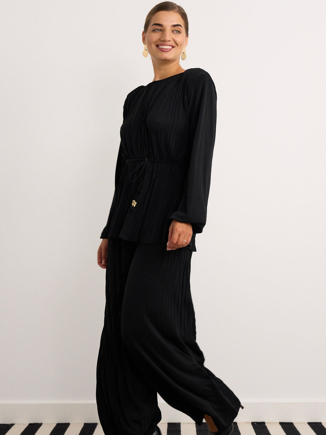 Black pleated co ord set