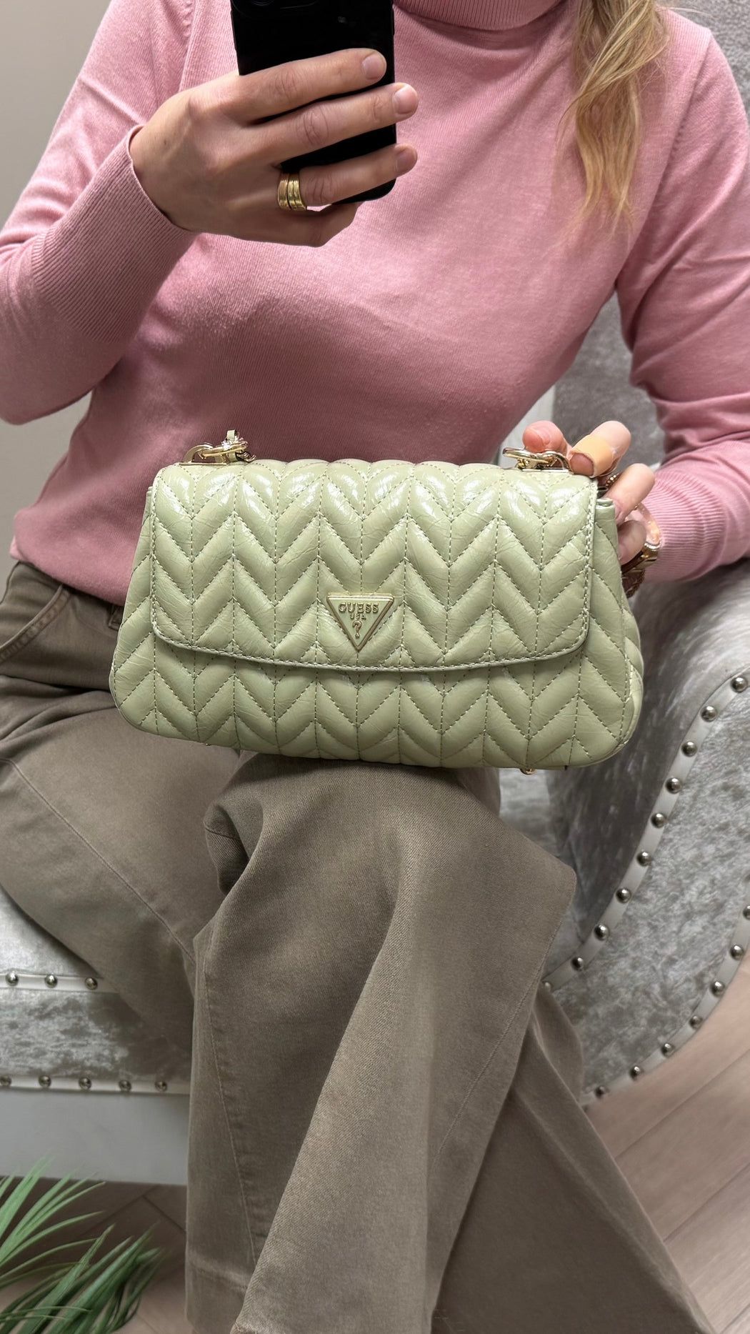 Guess Cheryl Sage Bag. TQ972021.