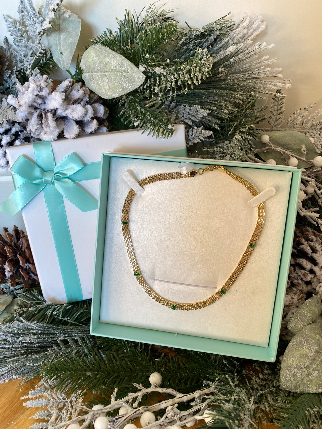 R472NSF EMERALD CZ NECKLACE