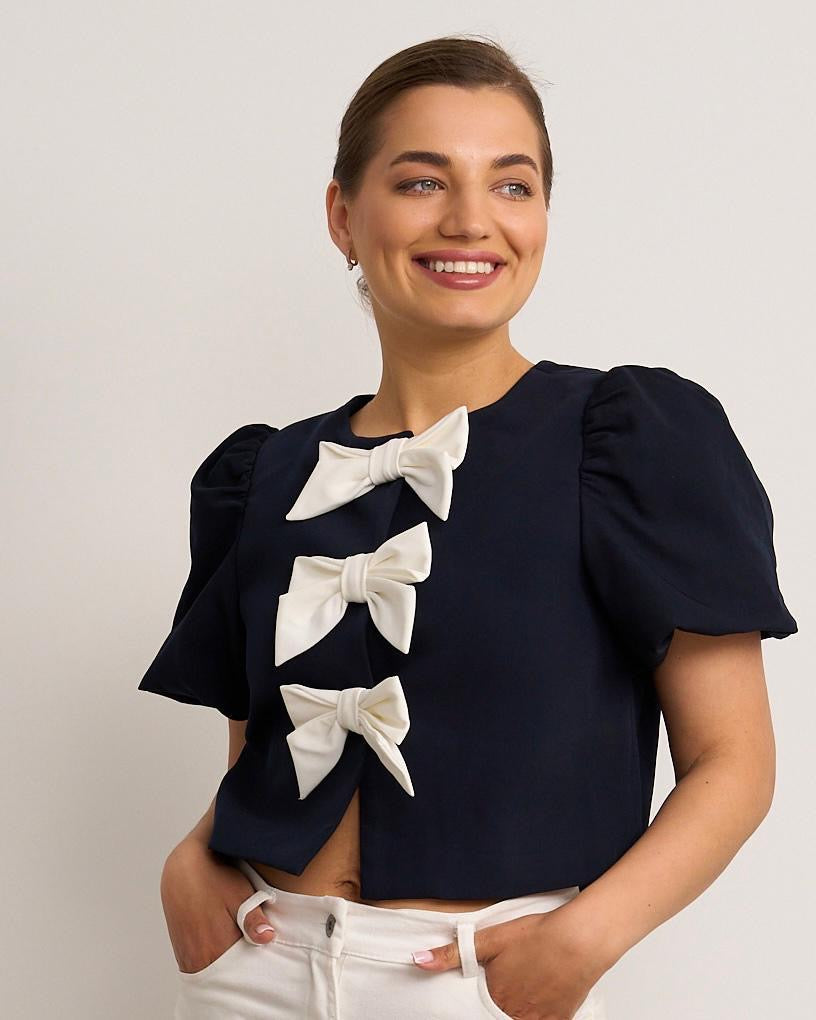 Saffron navy cream top