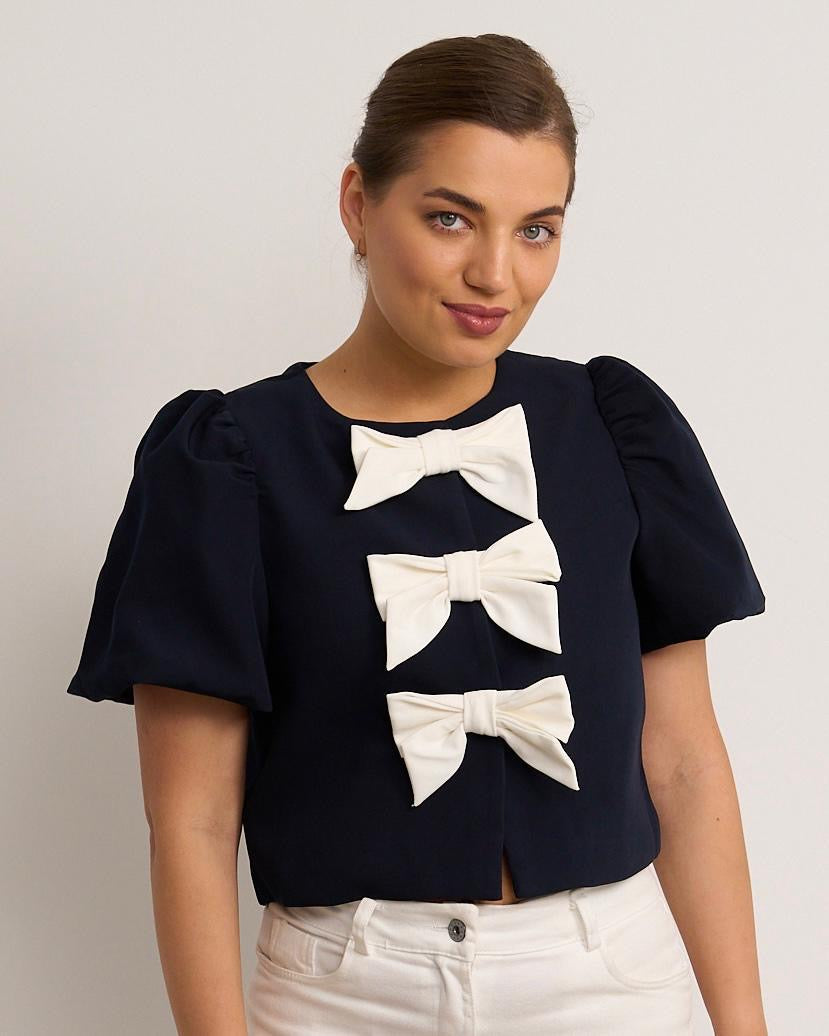 Saffron navy cream top